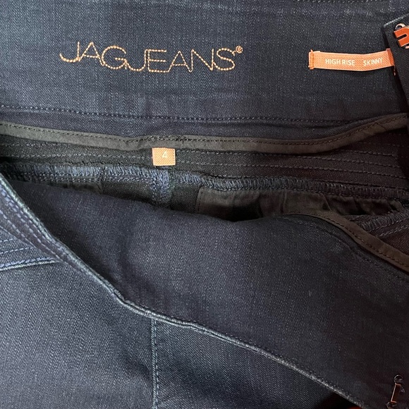 High Rise JAG Jeans - Picture 2 of 10